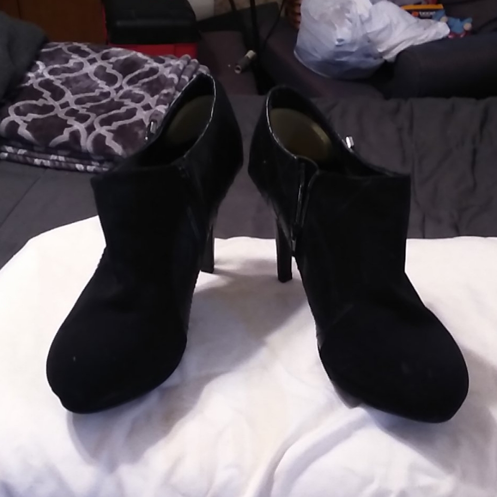 High heel booties